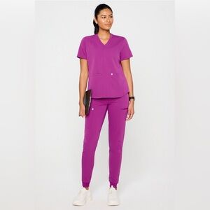 Fabletics Petite Berry Blast Scrub Set (Medium Petite/Short)